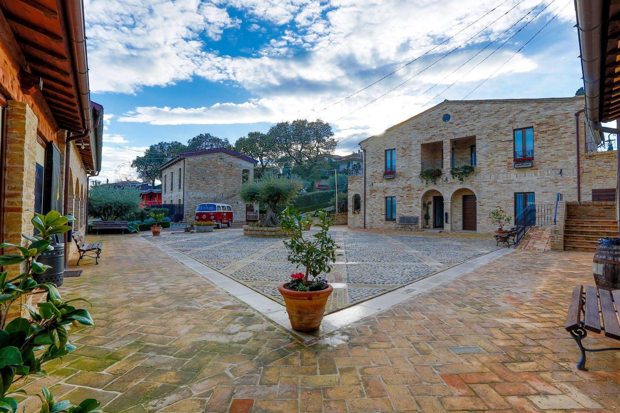 Agriturismo Il Sapore Della Luna Monteprandone Exterior photo